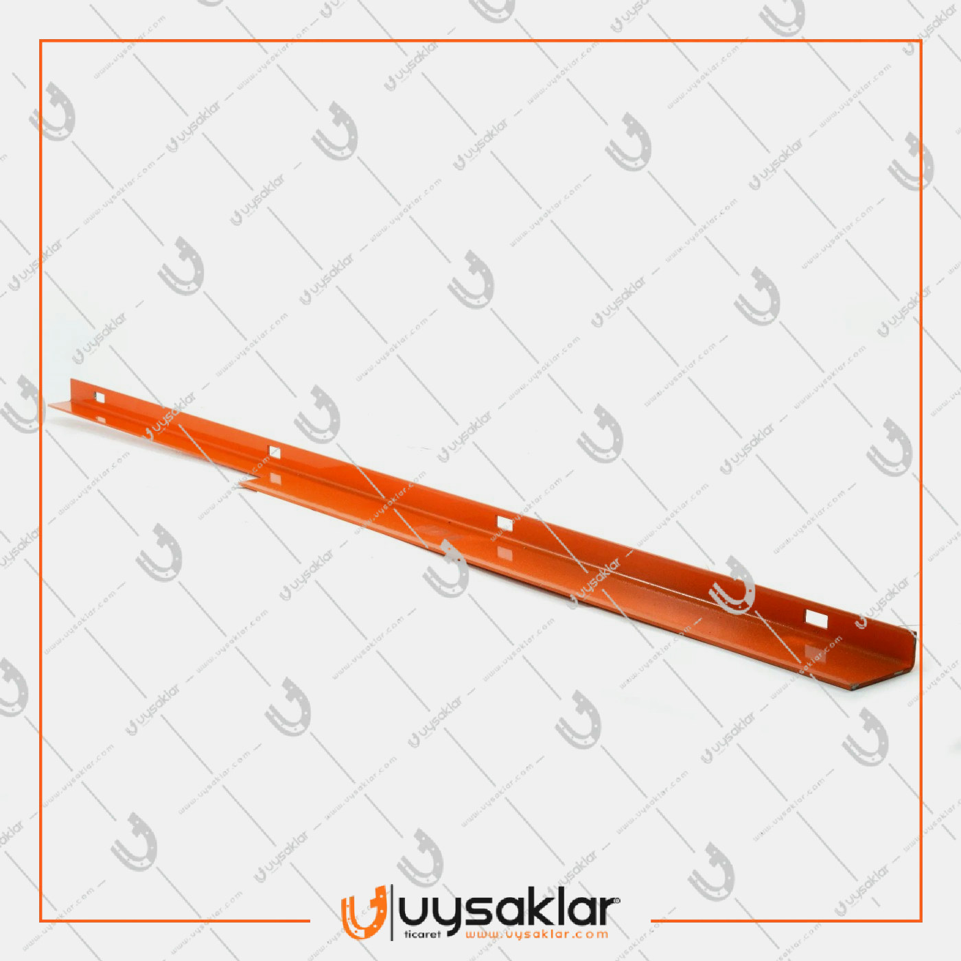 Balya Makinası Ön Göğüs Sacına Bağlanan Kertikli Sac